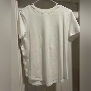 Lululemon shirt size 6